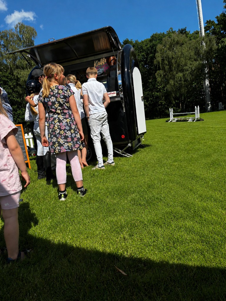 Kinder am Anhänger